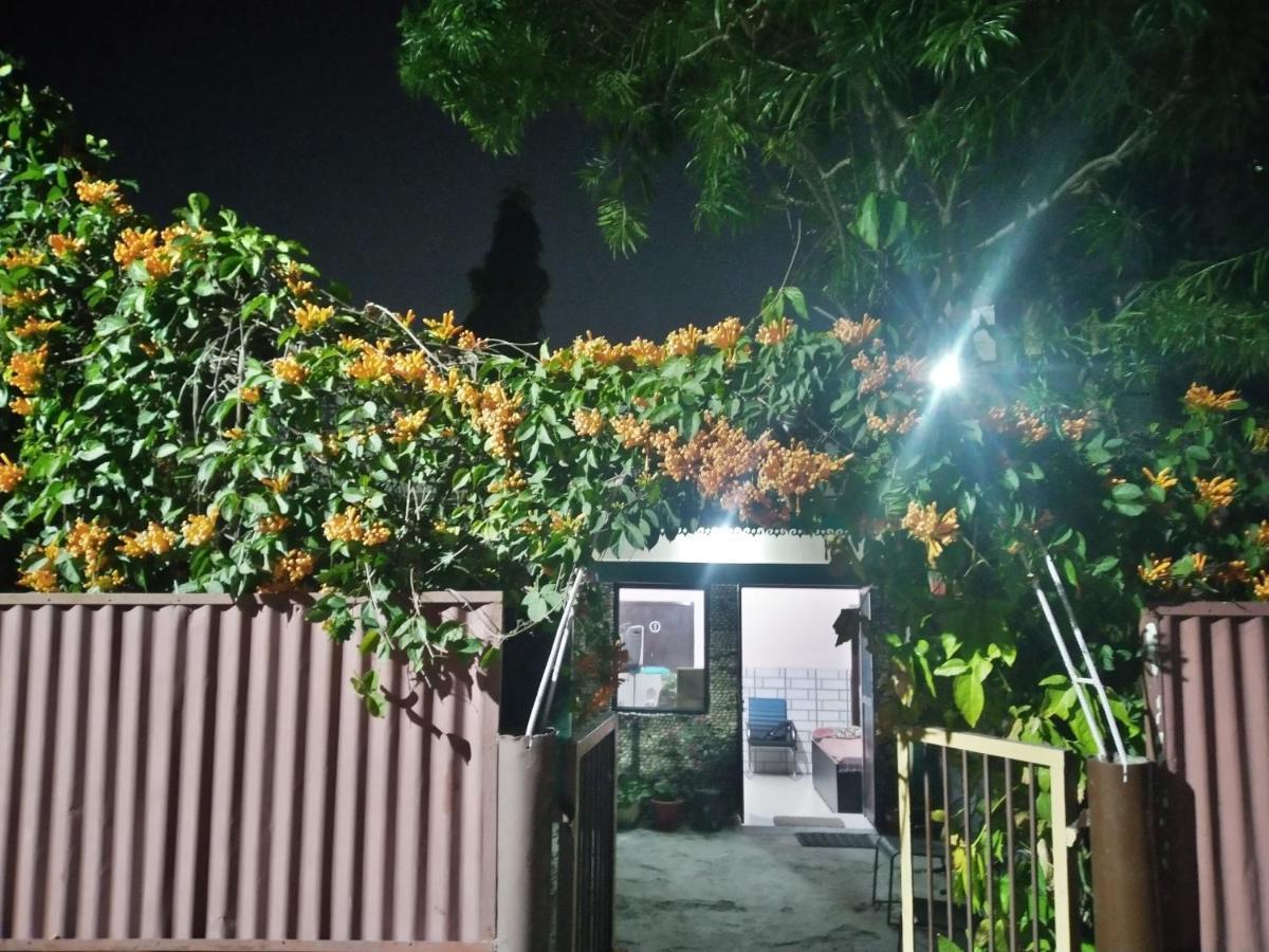 Last Chance Cafe And Guest House Rishīkesh Esterno foto